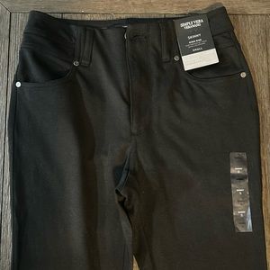 NWT. Simply Vera By Vera Wang. Skinny High Rise, Black Pants